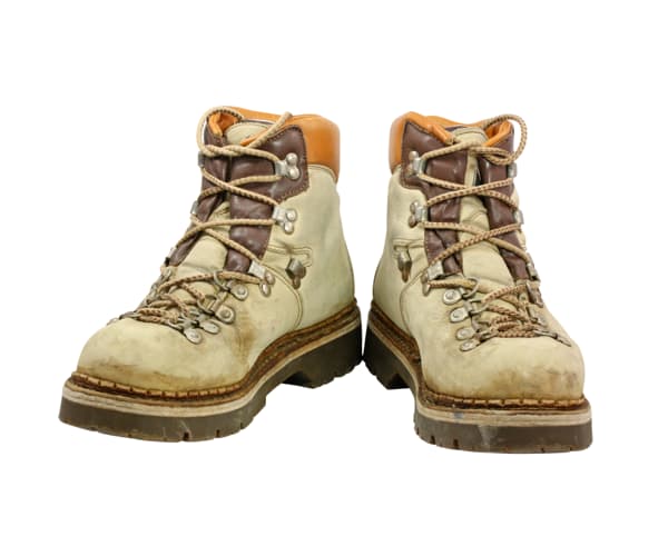 Professional footwear clipping path and white background removal service